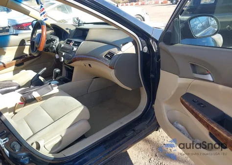 2008 Honda Accord 2.4 Ex from USA, damaged, VIN 1HGCP26718A034920